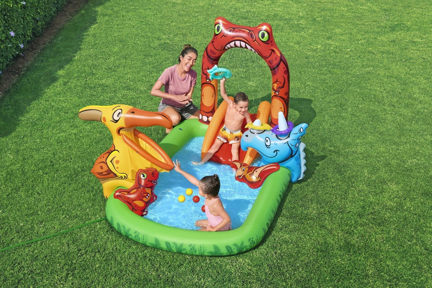Centrul de joacă acvatic Jurassic Splash™ 241 x 140 x 137 cm ! REDUCERE