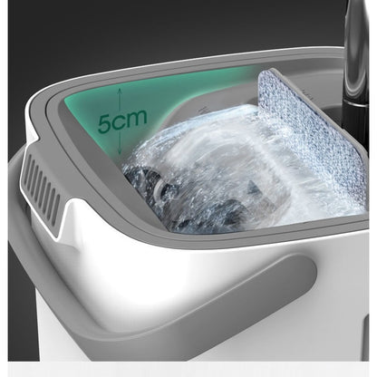 Set de curatenie PREMIUM, mop si galeata, galeata 5.7 l, 4 rezerve microfibra incluse, design modern, pentru interior, material plastic, peri sintetici, plat, cu storcere, alb